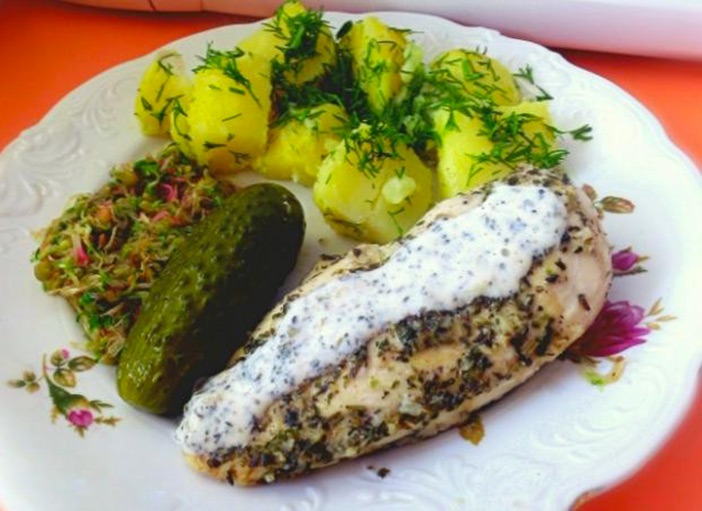 Recette de poulet cuit à la vapeur avec sauce à l'ail